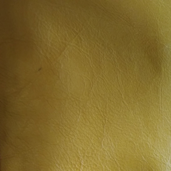Valentina yellow and tan leather crossbody bag. - Picture 12 of 16